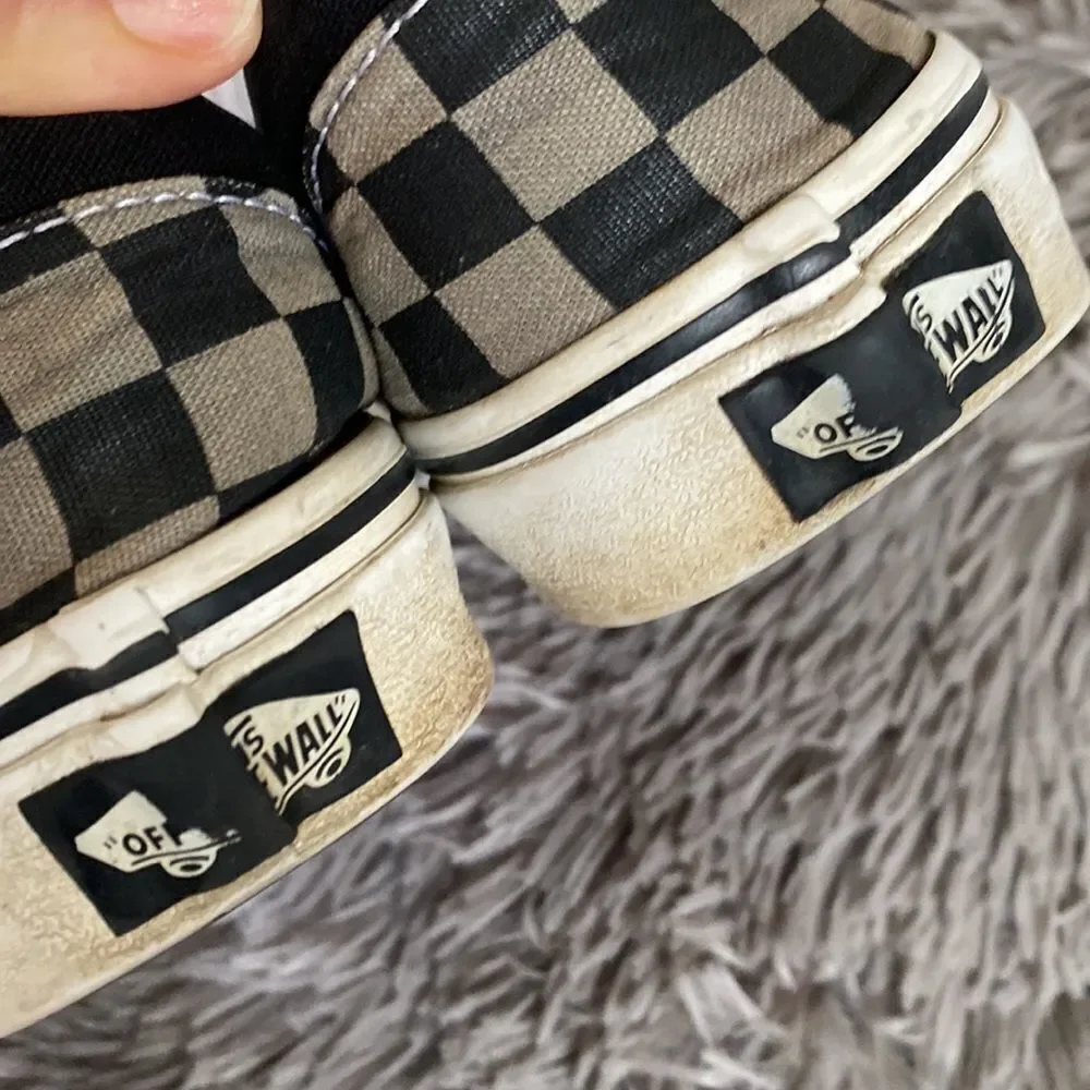 Vans rugged skip on shoes black grey checkered men’s 6.5 Womans 8 worn